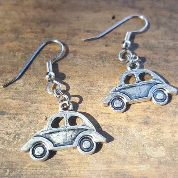 Volkswagen VW beetle earrings - Picture 1 of 4